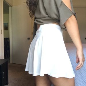 White tennis skirt with built in pockets